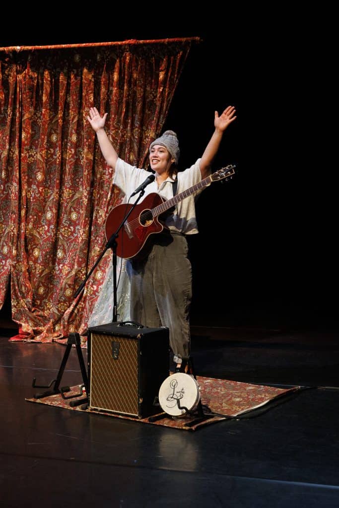 Nie hamlet support image 3 rehan jamie